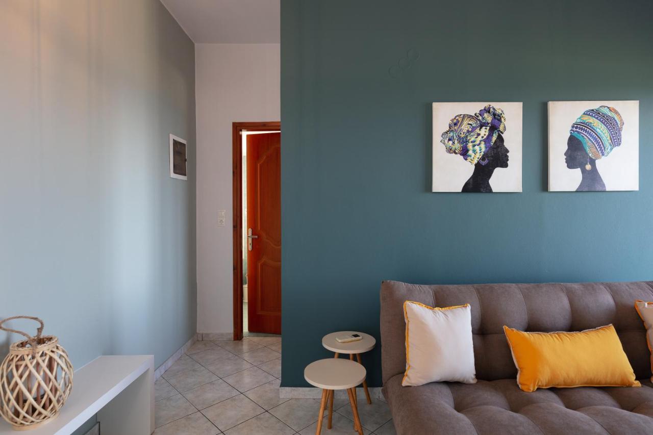 Aparthotel Pietra Di Mare à Petres  Extérieur photo