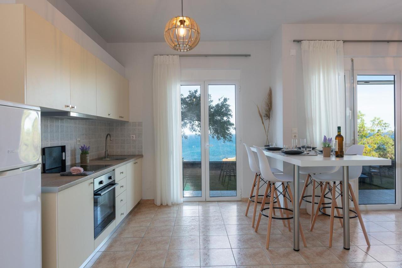 Aparthotel Pietra Di Mare à Petres  Extérieur photo
